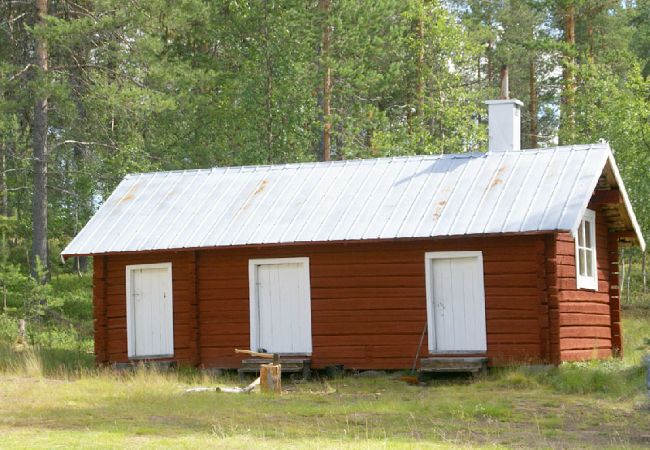 Stuga i Arvidsjaur - Stuga vid sjön i Lappland i avskilt läge Stuga i Arvidsjaur - Stuga vid sjön i Lappland i avskilt läge