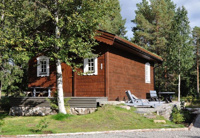 Stuga i Sorsele - Äventyr och avkoppling i Lapplands enastående natur!
