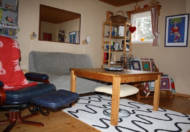 Stuga i Eksjö - Lugnt naturskönt semesterboende med sjöblick Stuga i Eksjö - Lugnt naturskönt semesterboende med sjöblick