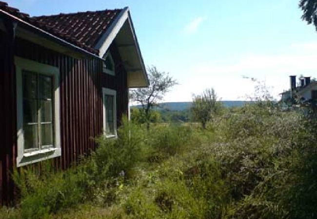 Stuga i Motala - Stuga på gård vid Vättern Stuga i Motala - Stuga på gård vid Vättern