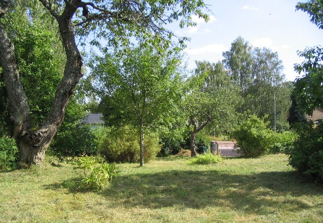 Stuga i Ruda - Mysigt fritidshus i utkanten av skogen nära Högsby