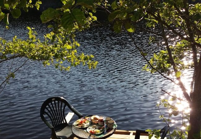 Stuga i Tving - Naturparadis vid en liten sjö i södra Sverige Stuga i Tving - Naturparadis vid en liten sjö i södra Sverige