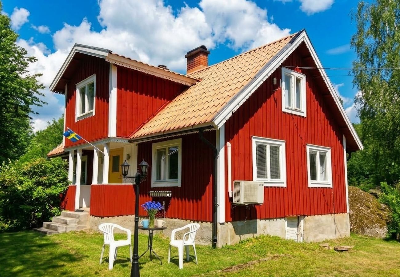 Stuga i Tving - Naturparadis vid en liten sjö i södra Sverige