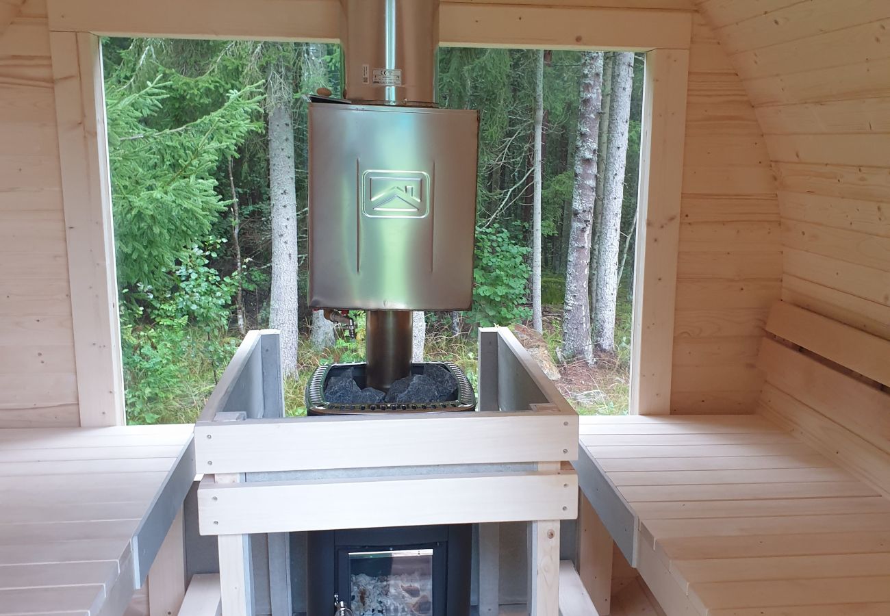 Stuga i Flen - Stuga i hjärtat av Sörmland med spa (kan  hyras)