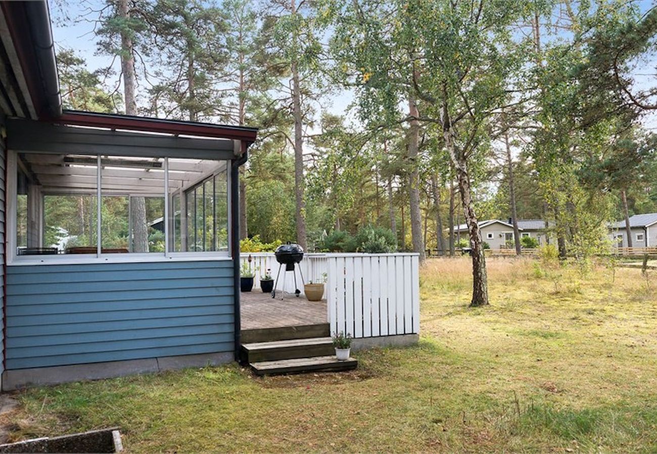 Stuga i Yngsjö - Stuga bara några minuter från en av Skånes vackraste sandstränder