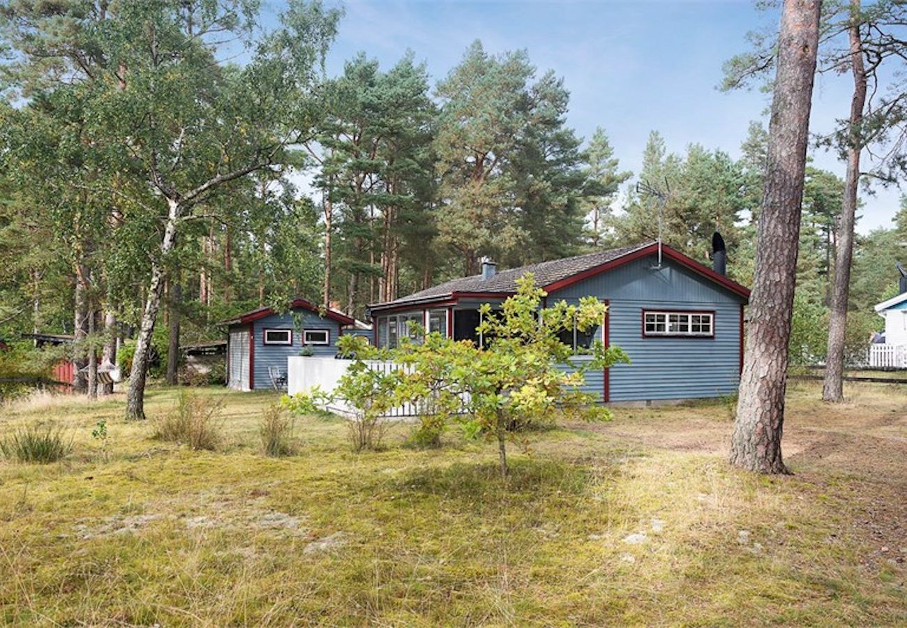 Stuga i Yngsjö - Stuga bara några minuter från en av Skånes vackraste sandstränder
