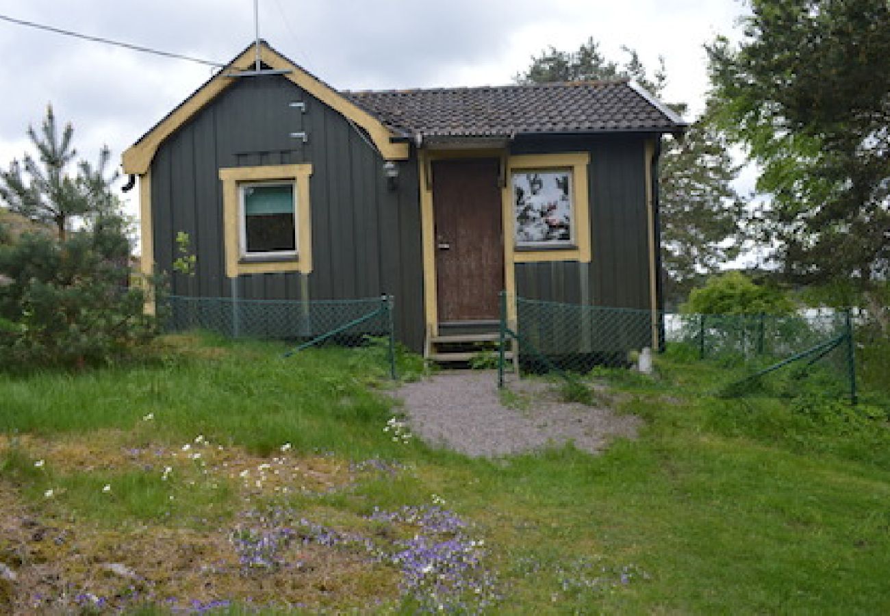 Stuga i Vikbolandet - Stuga med fantastiskt läge vid havet