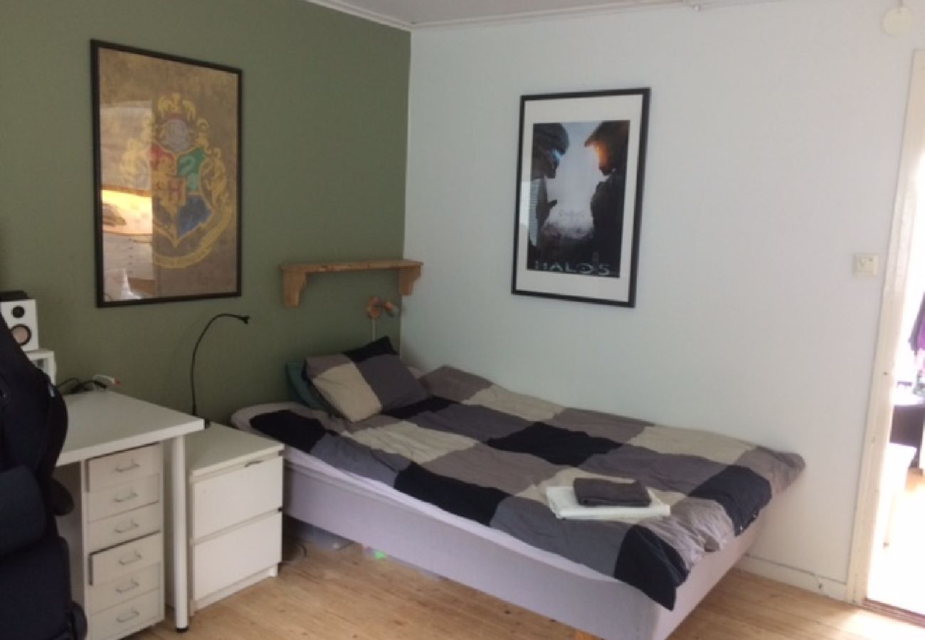 Stuga i Hässelby - Radhus Hässelby