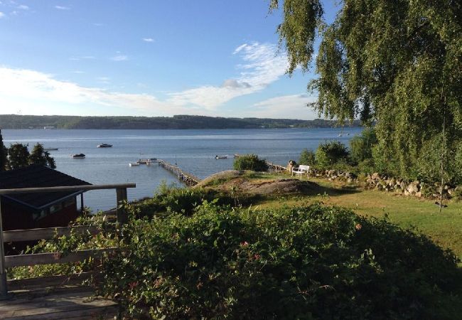 Stuga i Lysekil - Semester vid vattnet i en vacker vik vid Gullmarsfjorden