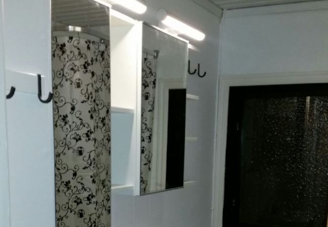 Stuga i Figeholm - Semesterhus i sommaridyll bara 400 meter från Östersjön Stuga i Figeholm - Semesterhus i sommaridyll bara 400 meter från Östersjön
