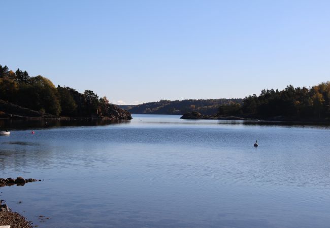 Stuga i Uddevalla - Högklassigt skärgårdshus vid havet i söderläge på Västkusten