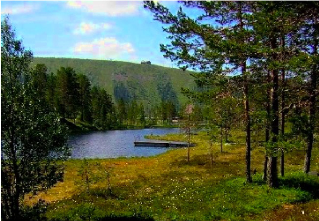 Stuga i Sälen - Mysig skidstuga på Hundsfjället med 3 sovrum, bastu, kamin och internet