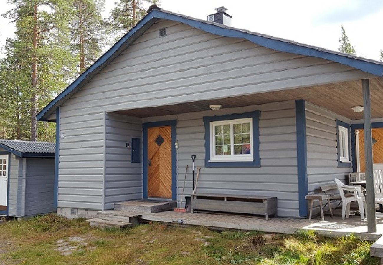 Stuga i Sälen - Mysig skidstuga på Hundsfjället med 3 sovrum, bastu, kamin och internet