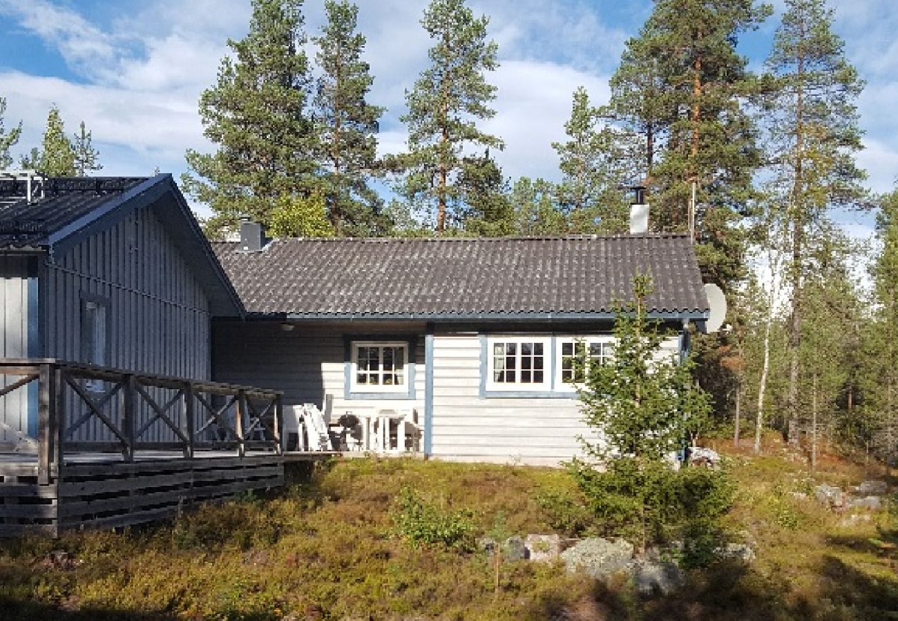 Stuga i Sälen - Mysig skidstuga på Hundsfjället med 3 sovrum, bastu, kamin och internet