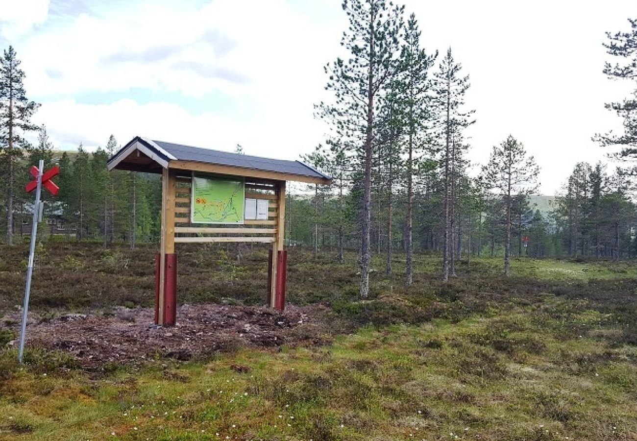 Stuga i Sälen - Mysig skidstuga på Hundsfjället med 3 sovrum, bastu, kamin och internet
