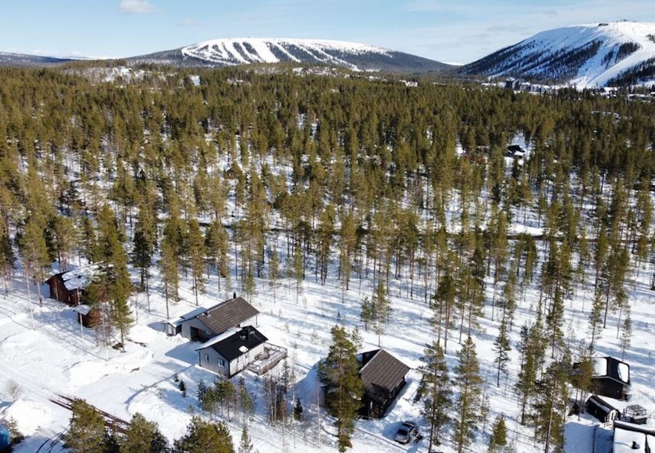 Stuga i Sälen - Mysig skidstuga på Hundsfjället med 3 sovrum, bastu, kamin och internet