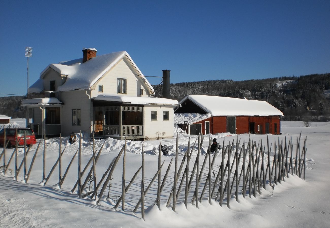 Stuga i Likenäs - Semesterhus inte långt från Klarälven och Branäs skidområde