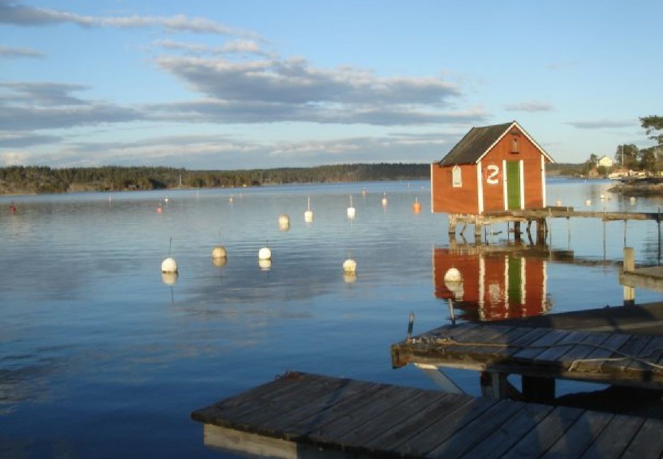 Lägenhet i Saltsjöbaden - Konstnärsvilla i Stockholms skärgård med havsutsikt på tre sidor