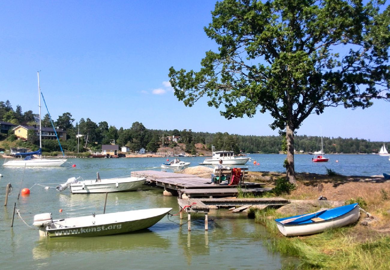 Lägenhet i Saltsjöbaden - Konstnärsvilla i Stockholms skärgård med havsutsikt på tre sidor