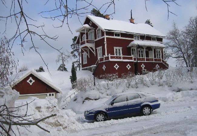 Stuga i Saltsjö-Boo - Villa Bergshyddan Stuga i Saltsjö-Boo - Villa Bergshyddan