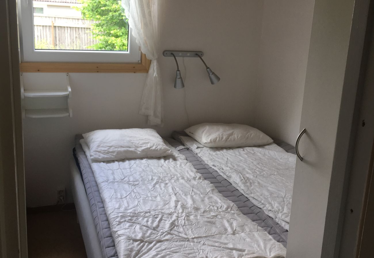 Stuga i Köpingsvik - Mysig stuga på semesterön Ölands östkust