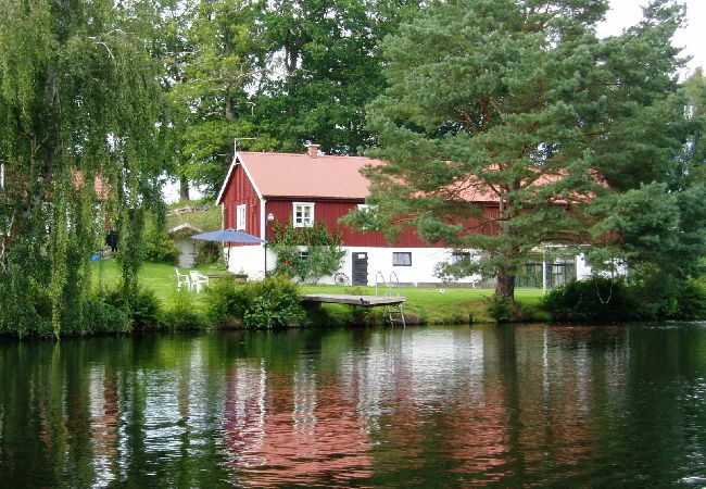  i Broby - Semester vid Helgeåns strand