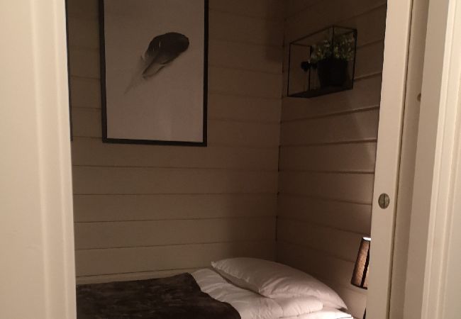 Stuga i Uddevalla - Modernt fritidshus på västkusten i Bohuslän Stuga i Uddevalla - Modernt fritidshus på västkusten i Bohuslän