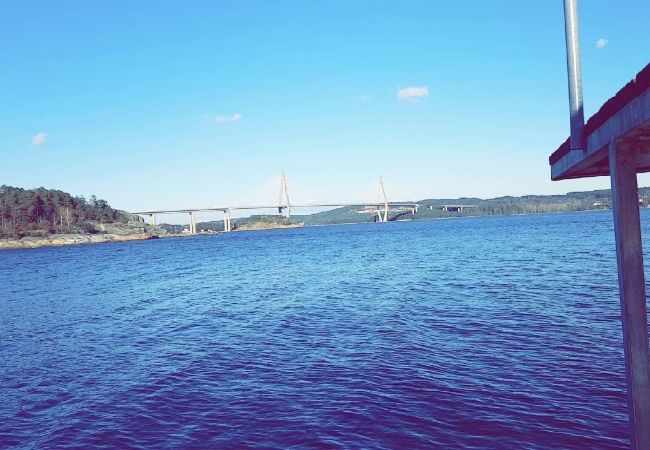 Stuga i Uddevalla - Modernt fritidshus på västkusten i Bohuslän Stuga i Uddevalla - Modernt fritidshus på västkusten i Bohuslän