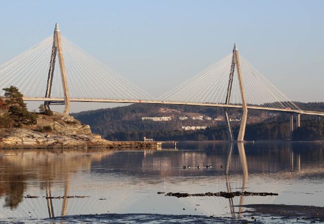 Stuga i Uddevalla - Modernt fritidshus på västkusten i Bohuslän Stuga i Uddevalla - Modernt fritidshus på västkusten i Bohuslän