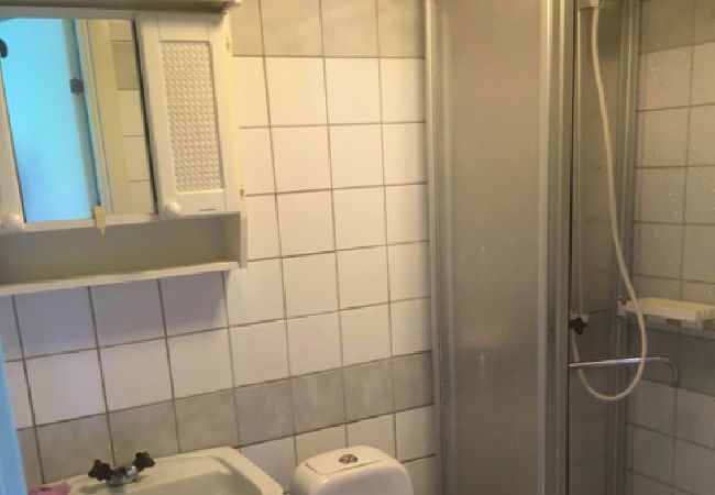 Stuga i Hoting - Stuga på sjötomt vid Tåsjön Stuga i Hoting - Stuga på sjötomt vid Tåsjön