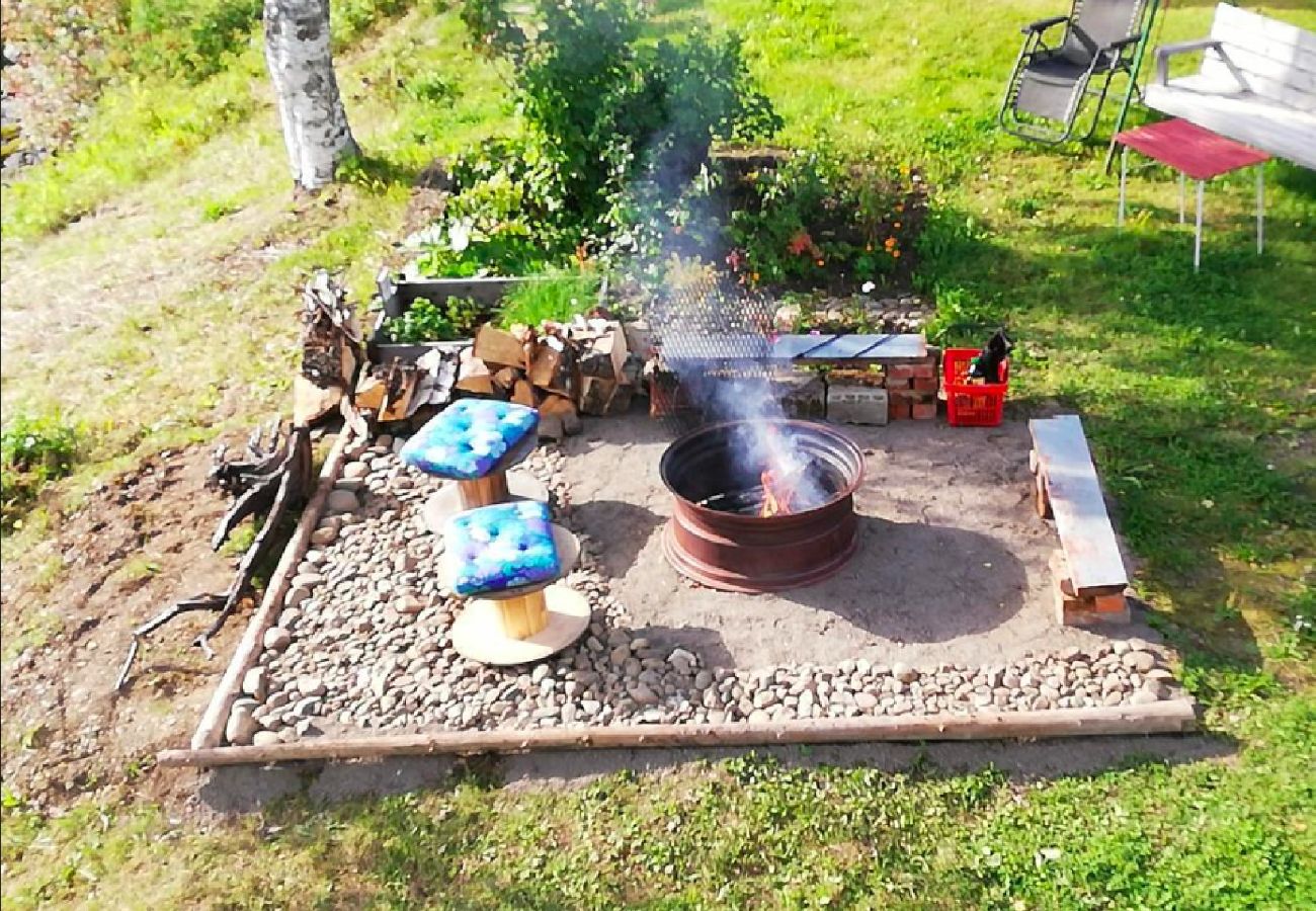 Stuga i Hoting - Stuga på sjötomt vid Tåsjön