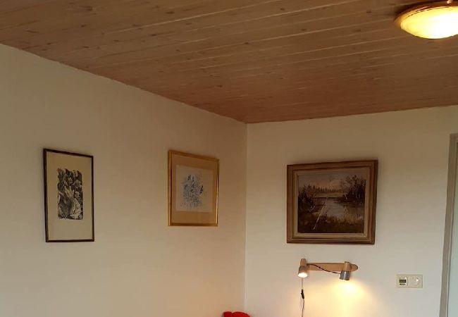 Stuga i Björklinge - Fin stuga med sjöläge i Björklinge Stuga i Björklinge - Fin stuga med sjöläge i Björklinge