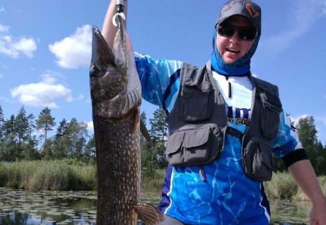 Stuga i Björklinge - Fin stuga med sjöläge i Björklinge Stuga i Björklinge - Fin stuga med sjöläge i Björklinge