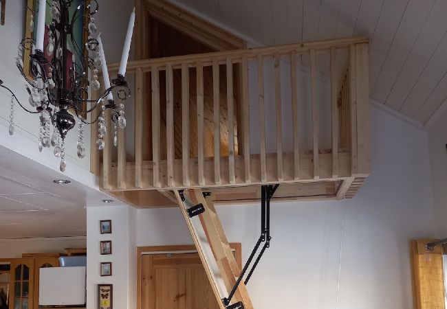 Stuga i Kil - Fin stuga vid vattnet i Alaska-liknande natur Stuga i Kil - Fin stuga vid vattnet i Alaska-liknande natur