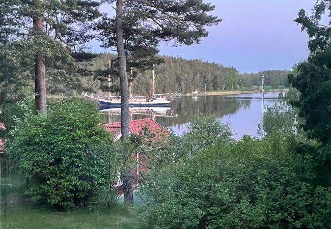 Stuga i Värmdö - Drömsemester med havsutsikt nära Stockholm