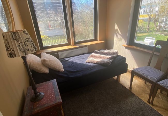 Stuga i Älvsjö - Villa i Älvsjö vid Stockholmsmässan  Stuga i Älvsjö - Villa i Älvsjö vid Stockholmsmässan