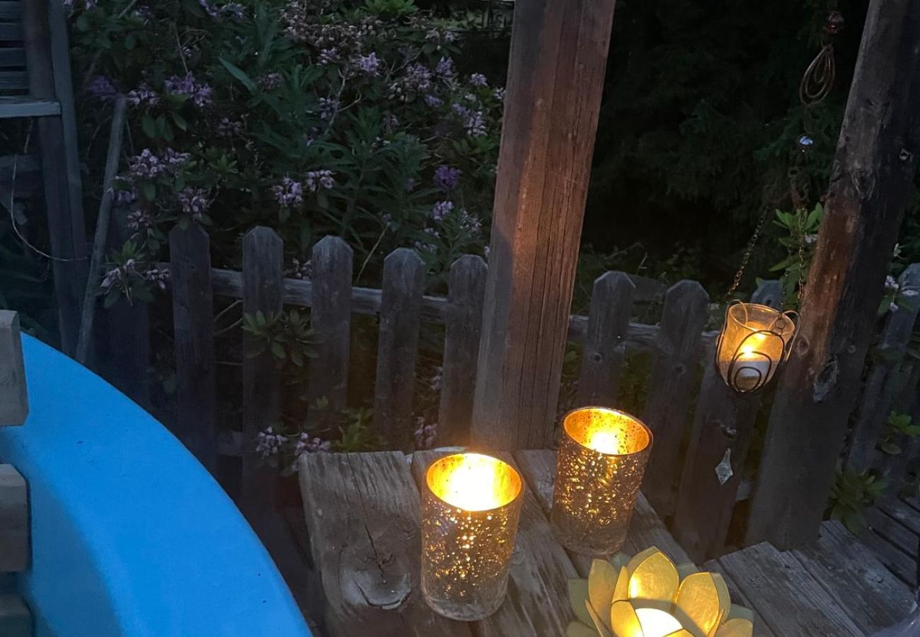 Stuga i Vålarö - Fantastiskt havsläge med pool på Vålarö