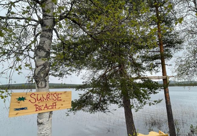 Stuga i Gargnäs - Mysig stuga vid sjön i Lappland