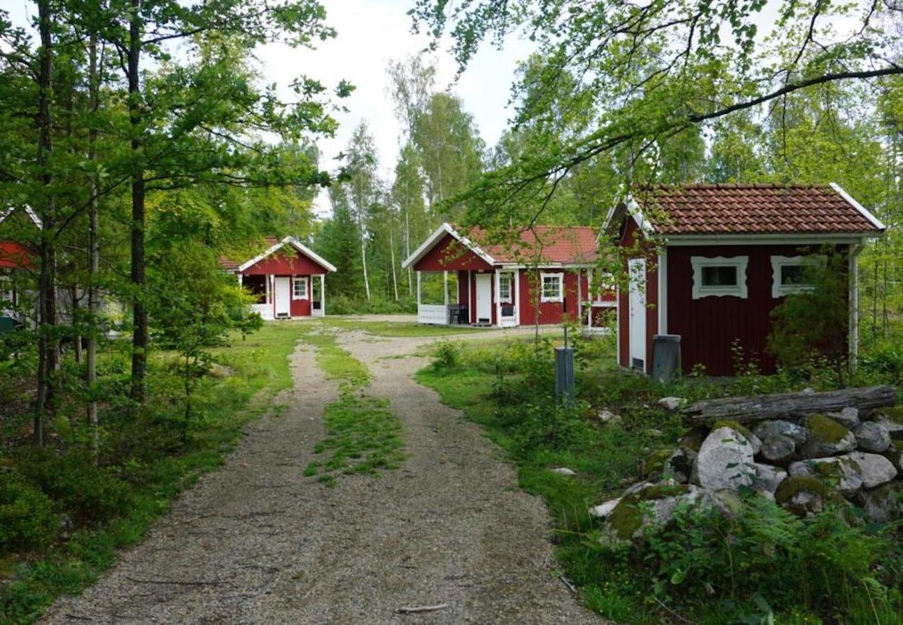 Stuga i Lönashult - Semester vid sjön Åsnen i vackra Småland
