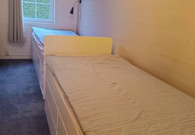 Stuga i Väckelsång - Semesterhus med sjöutsikt, pool och båt i Småland Stuga i Väckelsång - Semesterhus med sjöutsikt, pool och båt i Småland