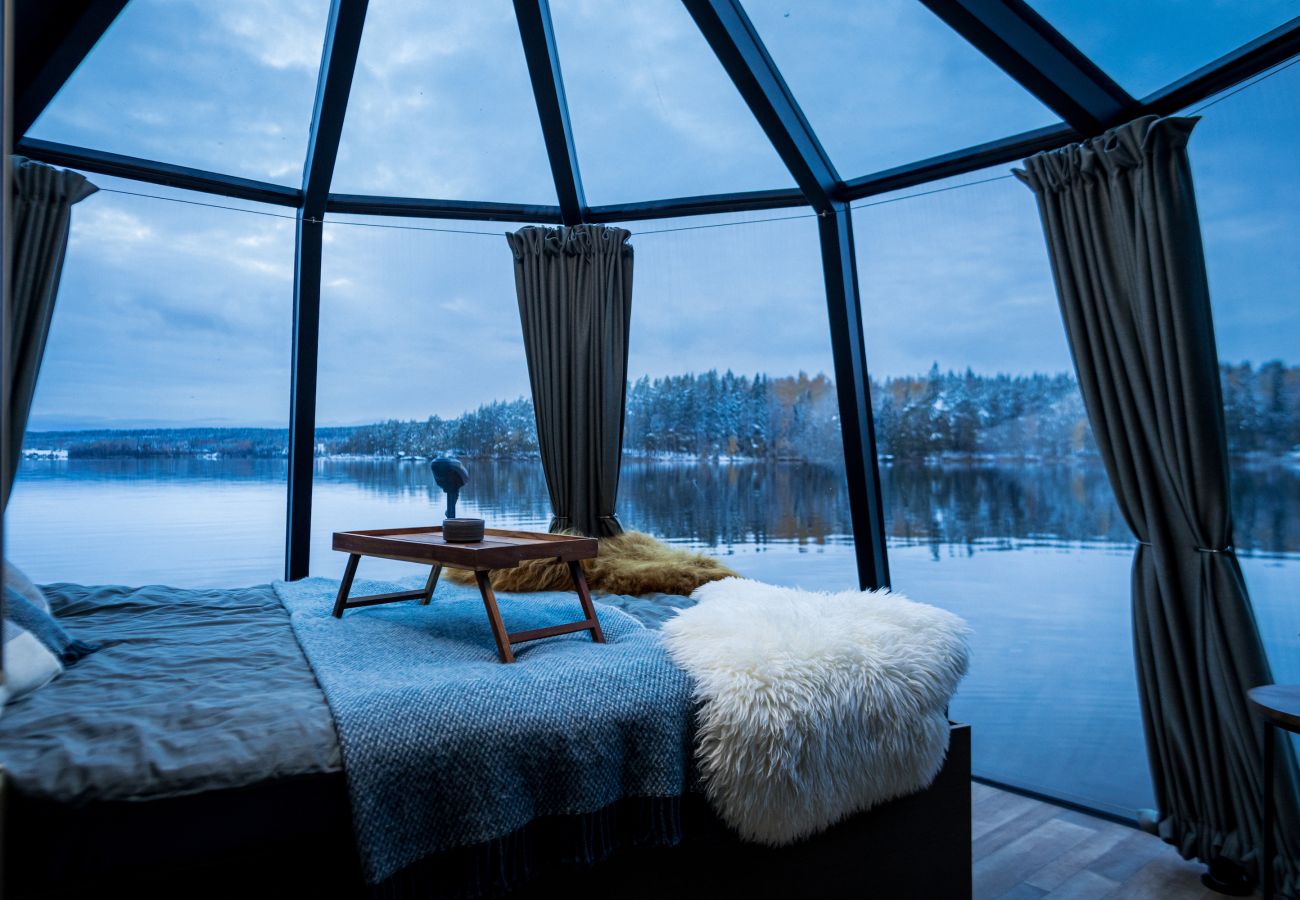 Stuga i Årjäng - Underbar Aurora-hut med komfortkänsla på sjön