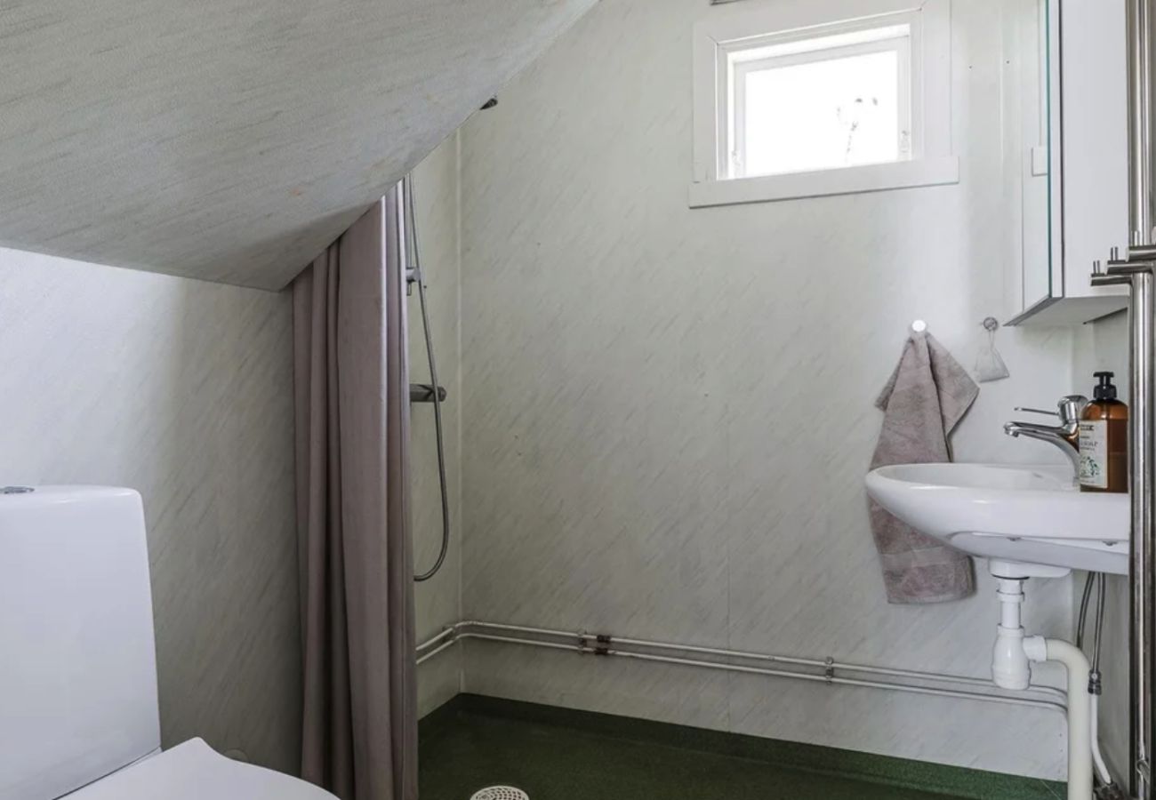 Stuga i Mariannelund - Semesterhus i idylliska Mariannelund omgivet av skog