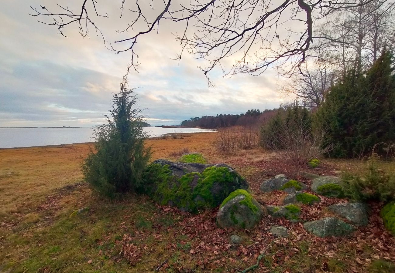 Stuga i Ljungbyholm - Unikt, lyxigt fritidshus med historisk stil