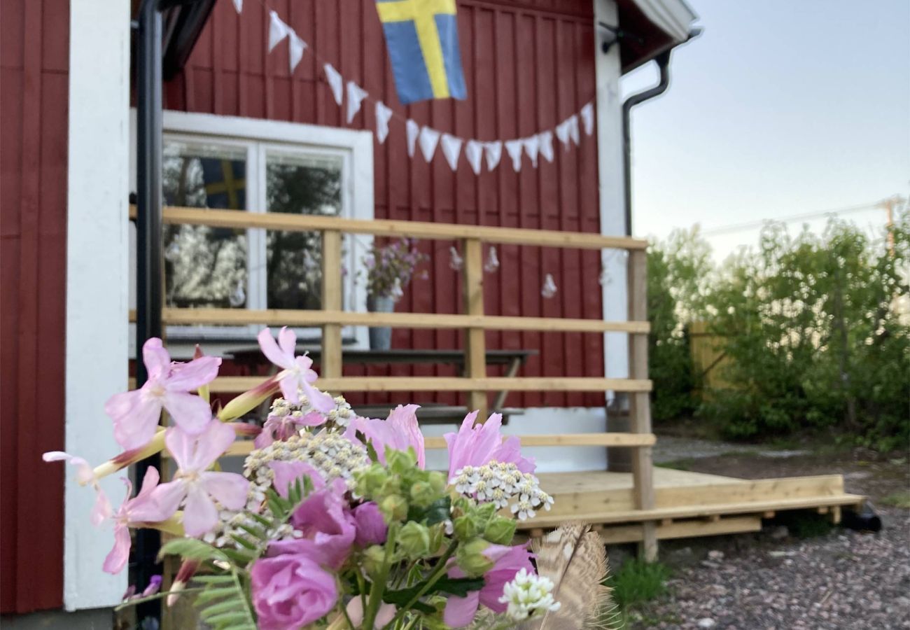 Stuga i Berga - Mysigt fritidshus i Småland