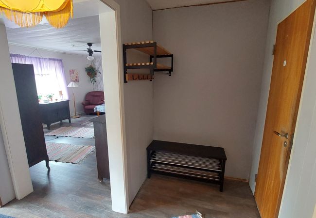 Stuga i Alsterbro - Stuga på landet norr om Kalmar Stuga i Alsterbro - Stuga på landet norr om Kalmar