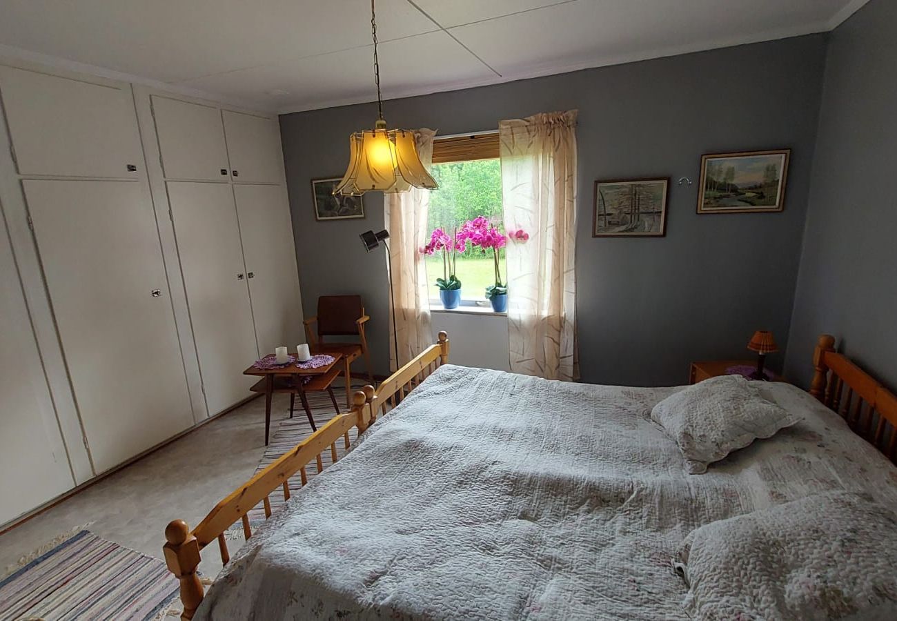 Stuga i Alsterbro - Stuga på landet norr om Kalmar