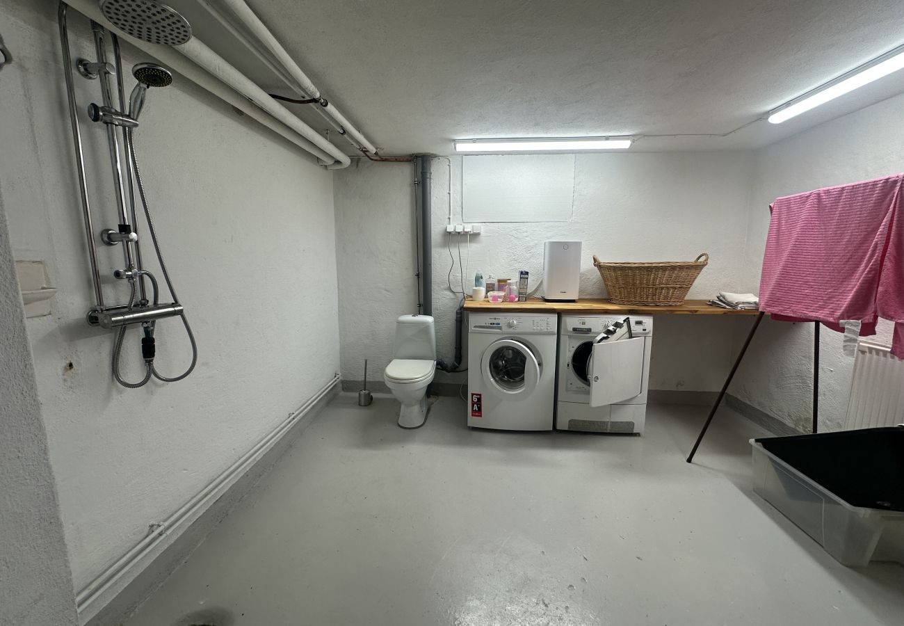 Stuga i Mölnbo - Fullt utrustat fritidshus med underbar sjöutsikt 40 minuter utanför Stockholm