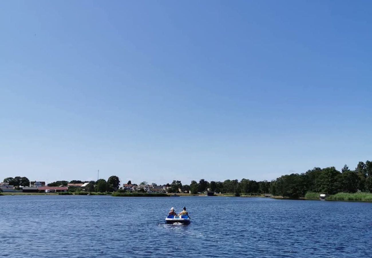 Stuga i Bergkvara - Stugidyll direkt vid Östersjön med havsutsikt