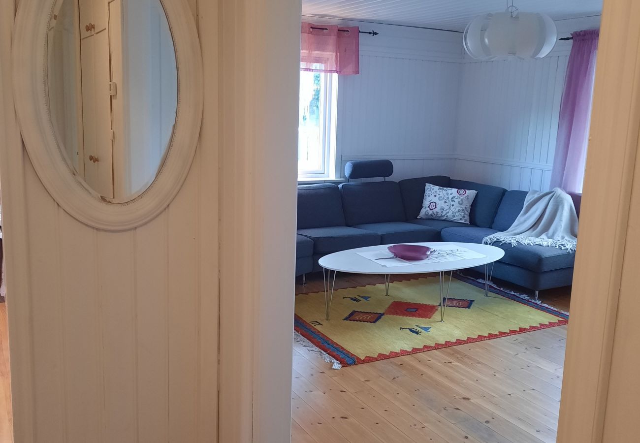 Stuga i Billingsfors - Hemtrevligt semesterhus nära Laxsjön i vackra Dalsland