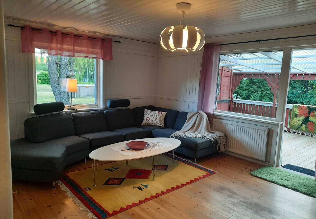 Stuga i Billingsfors - Hemtrevligt semesterhus nära Laxsjön i vackra Dalsland